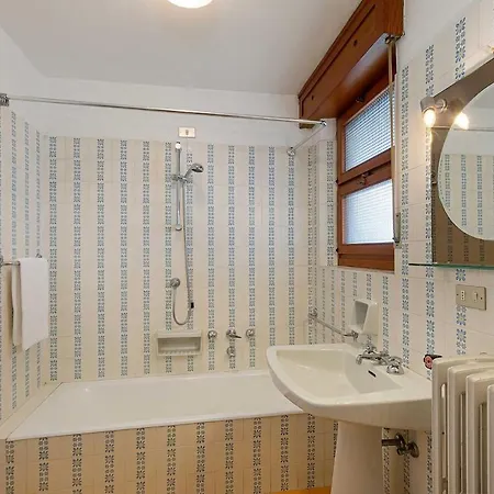 Prázdninový dům Private & Great Lakeview! - Due Riviere