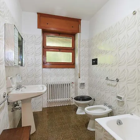 Prázdninový dům Private & Great Lakeview! - Due Riviere